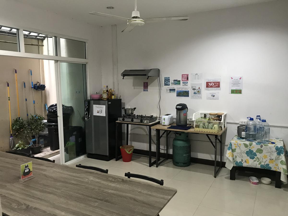 Bedbox Hostel Patong Zewnętrze zdjęcie