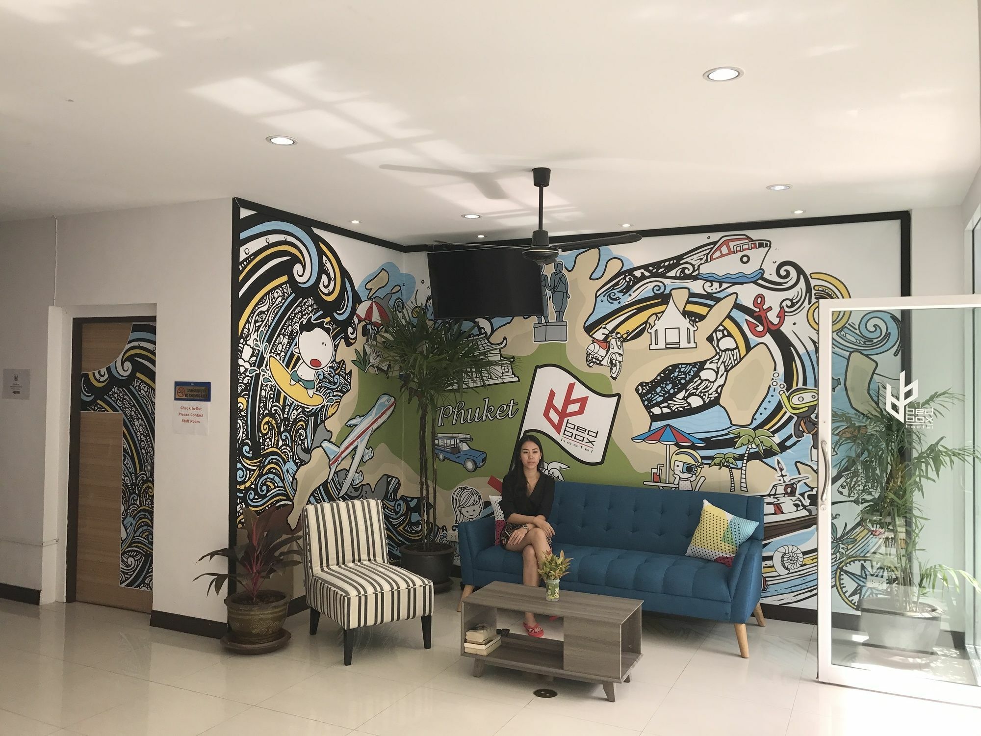 Bedbox Hostel Patong Zewnętrze zdjęcie